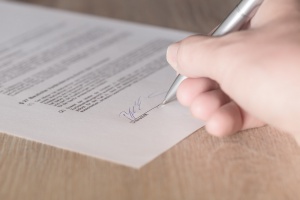 Dodatkowe formalności przedłużenia obowiązywania umów z NFZ (fot. pixabay) NFZ Opole: przedłużanie umów na leczenie stomatologiczne