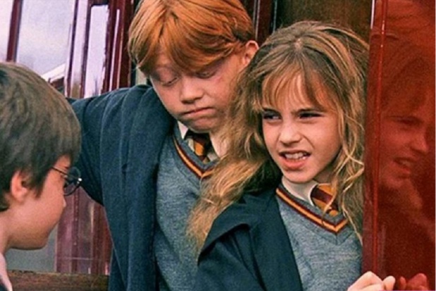 Emma Watson z powiększonymi jedynkami Harry Potter: Emma Watson (Hermiona Granger) miała sztuczne zęby