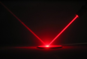 Laser w stomatologii (foto: freephotoimages) Laser w stomatologii? Ależ to bardzo proste i… pożyteczne!
