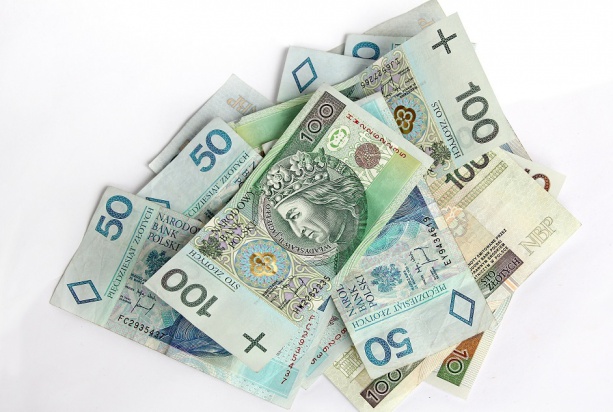 WIL apeluje o elastyczne podejście do limitów finansowania (fot. pixabay) OW NFZ w Poznaniu chce obcinać kontrakty dentystom?
