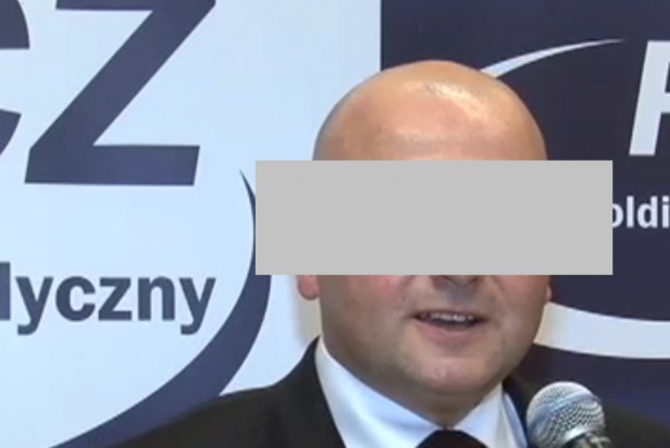 Dentysta Romuald J. Ś. Dentysta Romuald J. Ś: ze szczytów Polskiego Centrum Zdrowia w przepaść
