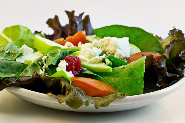 Gimnazjaliści nadal zbyt rzadko przestrzegają zdrowej dla zębów diety (fot. pixabay) Dieta gimnazjalistów zdrowsza dla zębów, ale mogłoby być lepiej