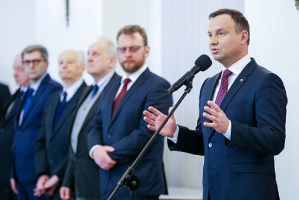 Prezydent RP Andrzej Duda wręczył akty nominacyjne nauczycielom akademickim oraz pracownikom nauki i sztuki (fot. Krzysztof Sitkowski/KPRP) Włodzimierz Więckiewicz otrzymał nominację profesorską