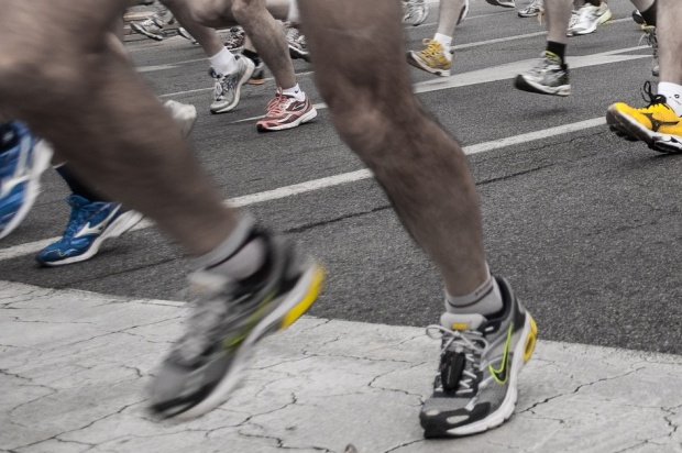 Bieganie maratonów jako antidotum na zmęczenie pracą? (fot. pixabay) Dentysta pokonał 7 maratonów, na 7 kontynentach, w 7 dni
