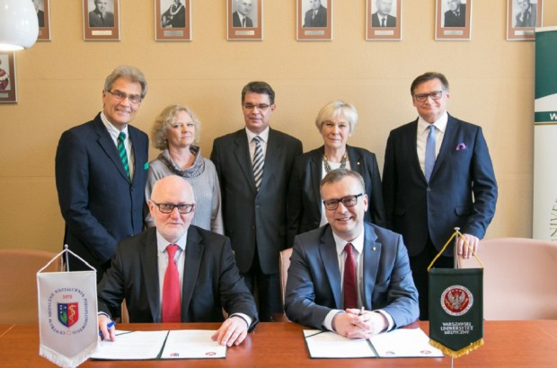 Podpisywanie listu intencyjnego (foto: archiwum) Powstaje Mazowieckie Centrum Edukacji Medycznej