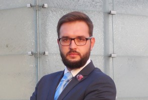 Michał Grabiec, radca prawny (foto: archiwum) Skrupulatnie informuj o planowanej metodzie leczenia