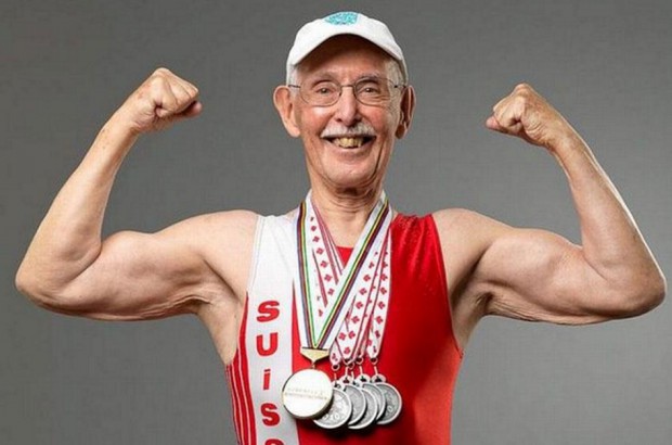 Charles Eugster ma 97 lat i zdobywa kolejne medale Najstarszy kulturysta dentysta