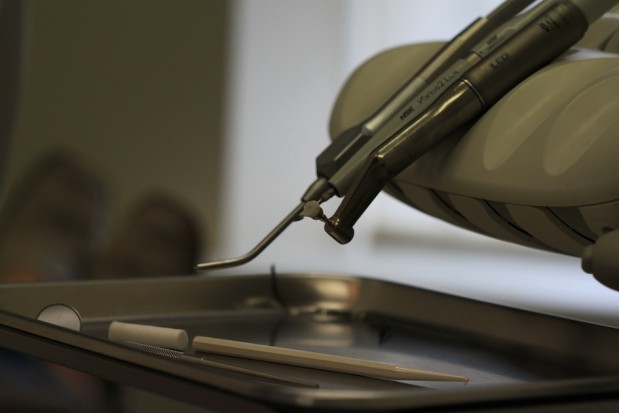NFZ w Opolu - konkurs ofert (foto: pixabay) NFZ w Opolu: kolejne konkursy na leczenie stomatologiczne