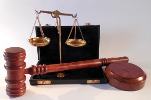 Dentysta naciągnął NFZ na 483 tys. zł? NFZ oskarża dentystę o wyłudzenie 483 tys. zł