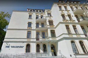 Siedziba OW NFZ we Wrocławiu (foto: pixabay) NFZ odwołuje konkursy stomatologiczne i przedłuża obowiązujące