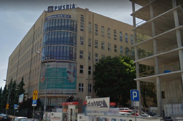 Akademickie Centrum Medyczne przy Bobrowieckiej w Warszawie Akademickie Centrum Medyczne aktywne także w stomatologii