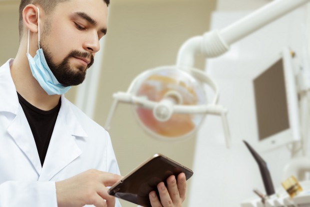 Czym jest Dentool? Nowa formuła, stare przyzwyczajenia: trudne pytania dentystów do Dentool.pl (cz. I)