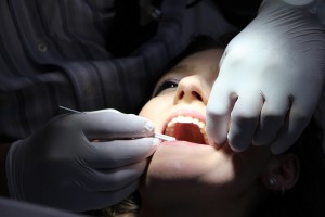 Choroba zawodowa dentystki (foto: pixabay) Choroba zawodowa dentystki – jest, renty - nie ma