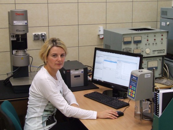 dr inż. Joanna Mystkowska z Politechniki Białostockiej kieruje częścią fizyko-chemiczną projektu nad prototypem sztucznej śliny (fot. Archiwum) Ślina rodem z Białegostoku