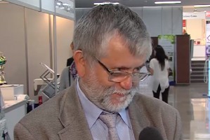 dr n. med. Zbigniew Hamerlak w trakcie wywiadu dla TV Toruń podczas „Expodent 2017” Bisfosfoniany - coraz silniejsze ostrzeżenia