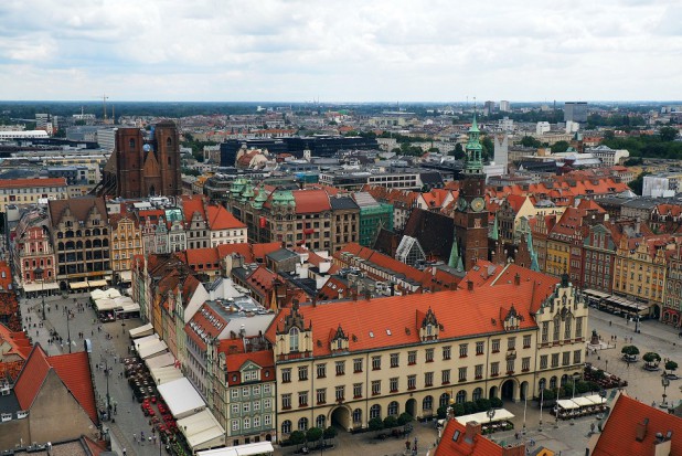 Wrocław kusi dentystów (foto: pixabay) Nie ma chętnych do pracy w gabinetach na terenie szkół