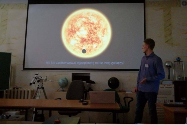 Gabriel Murawski: astronom dentysta (foto: FB) Student stomatologii spogląda notorycznie w gwiazdy
