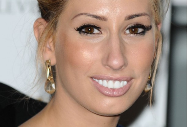 Stacey Solomon (fot. Instagram) Brytyjska gwiazda narzeka na licówki