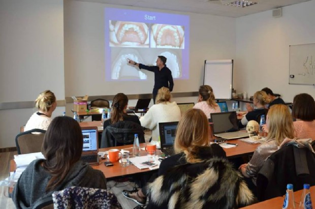 Zajęcia Progressive Orthodontic Seminars Progressive Orthodontic Seminars zjeżdża do Warszawy