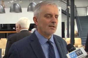 Roman Szełemej, prezydent Wałbrzycha o dentystach w wałbrzyskich szkołach Wałbrzych nie odpuszcza w kwestii szkolnych gabinetów dentystycznych