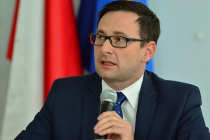 Daniel Obajtek, prezes PKN Orlen (źródło: Wikipedia) Daniel Obajtek, prezes PKN Orlen ze stomatologicznym wątkiem