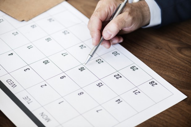 NFZ gorączkowo poszukuje chętnych do pracy w dentobusie (fot. pixabay) NFZ Szczecin: wydłużony konkurs dla chętnych na pracę w dentobusach