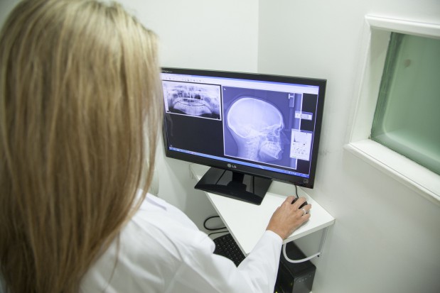 Klinika Rehabilitacji Narządu Żucia poszukuje asystenta (fot. pixabay) Poznań: okazja do zatrudnienia się na stomatologii UM