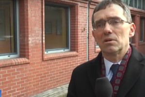 Krzysztof Ostrowski poseł PiS o dentobusach Lekarze wierzą w dentobusy