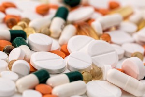 Leki w gabinecie pod specjalnym nadzorem (foto: pixabay) Dentysto, zważaj na skalę zamówień leków