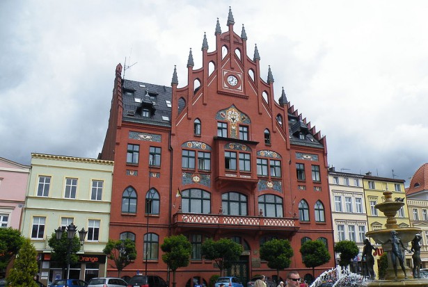 W Chojnicach wdrożony zostanie program profilaktyki próchnicy (źródło: Wikipedia) RP AOTMiT: w maju analiza tylko jednego programu profilaktyki próchnicy