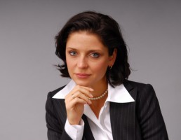 Posłanka Joanna Mucha (foto: Fotolia/PTWP) Joanna Mucha dopytuje o dentobusy