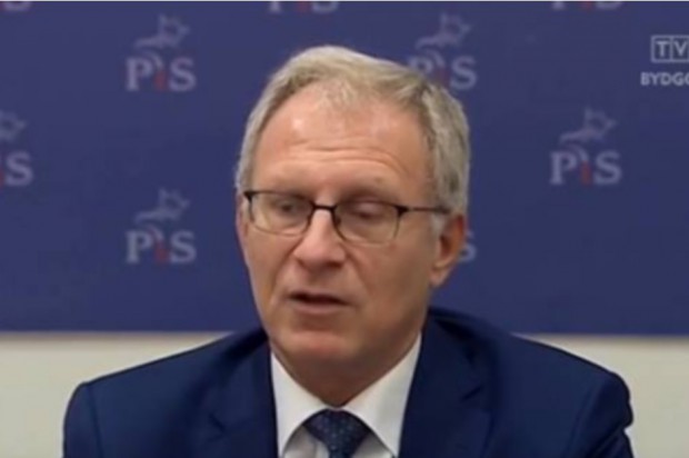 Poseł Tomasz Latos (źródło: FB) Tomasz Latos: Polska w opiece stomatologicznej za Wietnamem i Ugandą