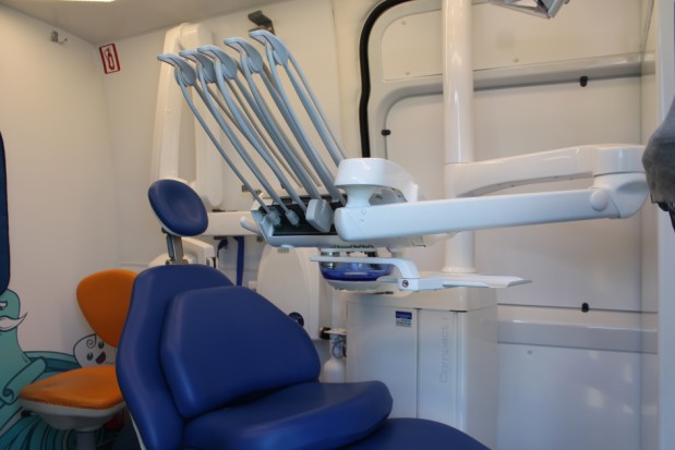 Dentobus Centrum Medycznego Corten Medic Dlaczego krytykowanie dentobusów nie ma sensu