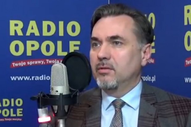 Robert Bryk, dyrektor Opolskiego OW NFZ. Opolszczyzna: dentobus jak “gorący kartofel”