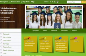 Szkoła podstawowa w Niedźwiadzie W czerwcu dentobus zacumował w Niedźwiadzie