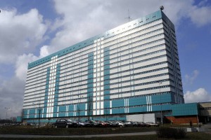 Centrum Kliniczno-Dydaktyczne UM w Łodzi (fot. Wikipedia) Licealiści na UM w Łodzi