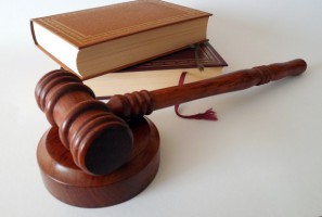 Pięć lat trwające leczenie kosztowało ortodontę 10 tys. funtów (fot. pixabay) Po pięciu latach leczenia - zęby nadal krzywe