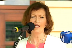 Ewa Leniart "dentobus nie będzie stał bezczynnie do września" (TVP Rzeszów). Dentobus pojedzie w Bieszczady