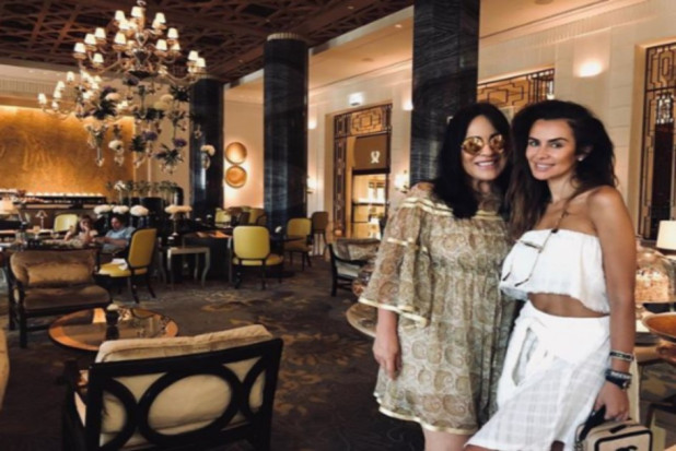 Natalia Siwiec i dentystka Iwona Gnach-Olejniczak w Dubaju (fot. Instagram) Po licówki do Dubaju