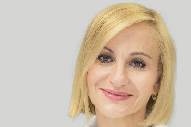lek. dent. Monika Stachowicz z Centrum Stomatologii Periodent w Warszawie. Infekcja zęba u dziecka? Żelazne zasady.