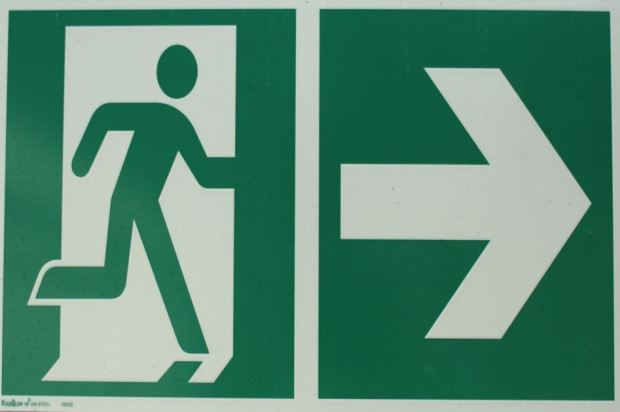 Droga ewakuacji w przypadku pojawienia się dentobusu (foto: pixabay) Od dentobusu nie ma ucieczki