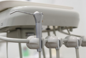 Praktyka dentystyczna z dużym marginesem niebezpieczeństwa (foto: pixabay) Pacjenci dentysty z ostatnich 35 lat do kontroli