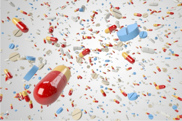 Antybiotyki w gabinecie stomatologicznym (foto: pixabay) Jakie wytyczne racjonalnej antybiotykoterapii w stomatologii?