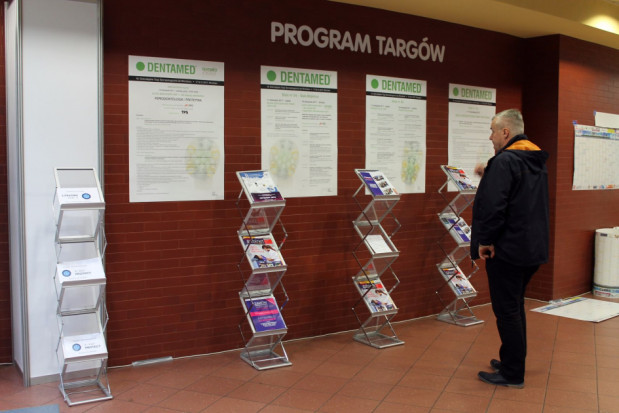 Dentamed Targi DENTAMED bliskie pełnoletności