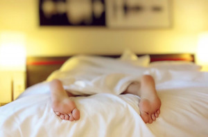Zaburzenia oddychania w trakcie snu rodzi także stomatologiczne problemy (fot. pixabay) FDI zaleca dentystom włączanie się w walkę z bezdechem sennym