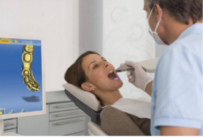 Dentysta tylko po uniwersytecie medycznym (foto: archiwum) Lekarze dentyści stanowczo tylko z wiedzą ogólnoakademicką