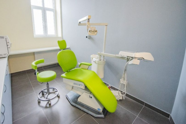 Nowy gabinet w oddziale stomatologicznym fot. Radosław Żydowicz/UMŁ Łódź: gabinety stomatologiczne z budżetu obywatelskiego