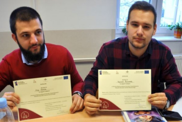 Wojciech Kumorek i Filip Kotula to zwycięzcy Międzyuczelnianych Zawodów w Symulacji Stomatologicznej Studenci z UM w Lublinie wiodą prym w symulacjach stomatologicznych