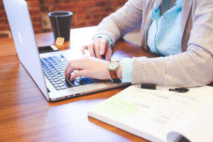 Zapisy przez internet do dentysty (foto: pixabay) Bez rejestracji online trudno walczyć o pacjenta