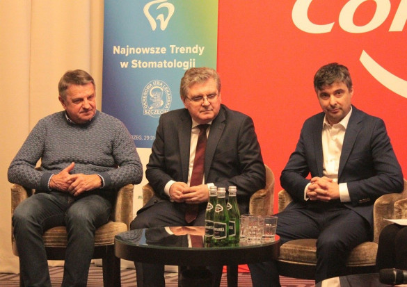Posłowie podczas sesji samorządowej, zorganizowanej przez KS ORL w Szczecinie Jest deklaracja posłów: dentyści powinni móc zatrudniać w indywidualnych praktykach lekarskich kolegów po fachu!